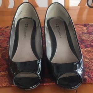 CHINESE LAUNDRY Patent Leather Wedges